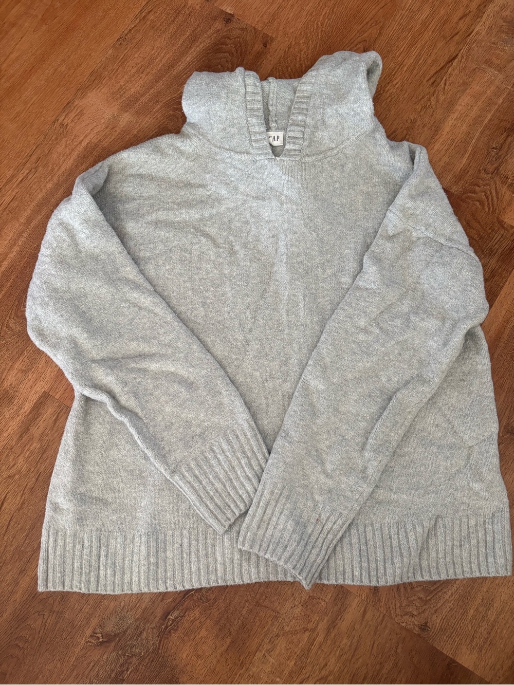 GAP Women's Heather Light Gray V-Neck Hooded Sweater